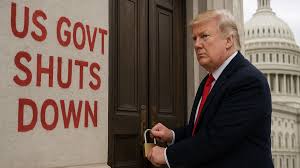 USA latest news October 2025 – long airport queues and travel delays during government shutdown